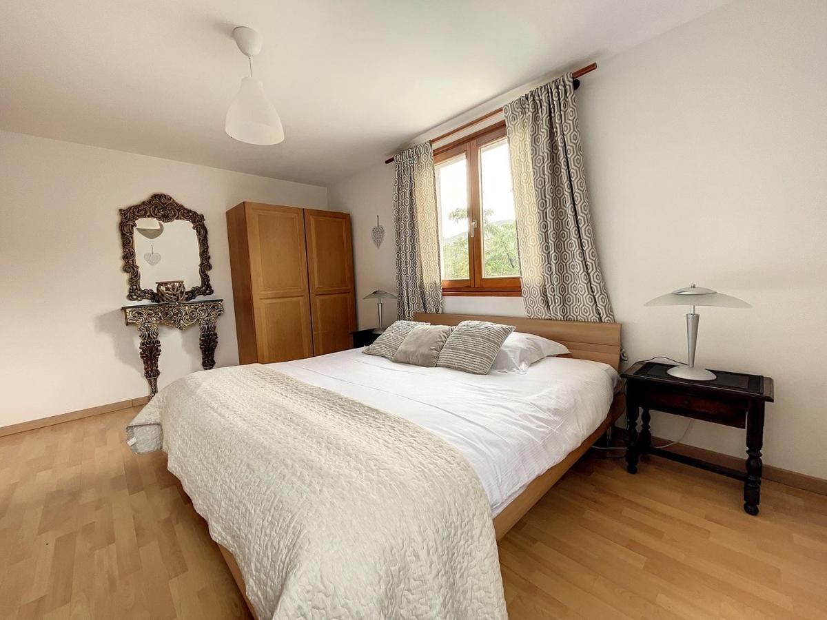 Appartement 2 Chambres Au Coeur Du Vignoble Avec Terrasse Riquewihr Exterior foto